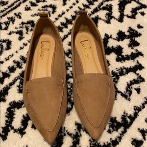 Lulu’s tan flats